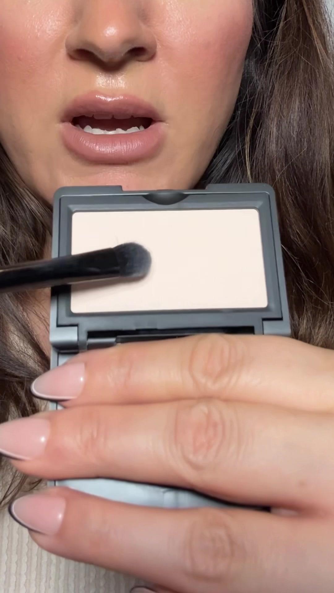 Love this little makeup trick, are you going to try it?