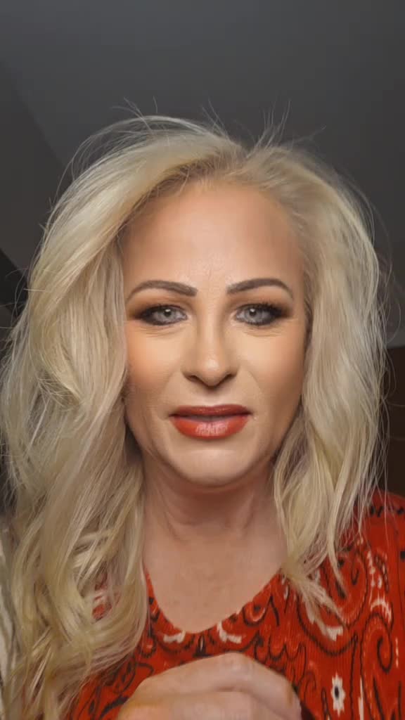 #Christmas #dollyparton #women #Makeup