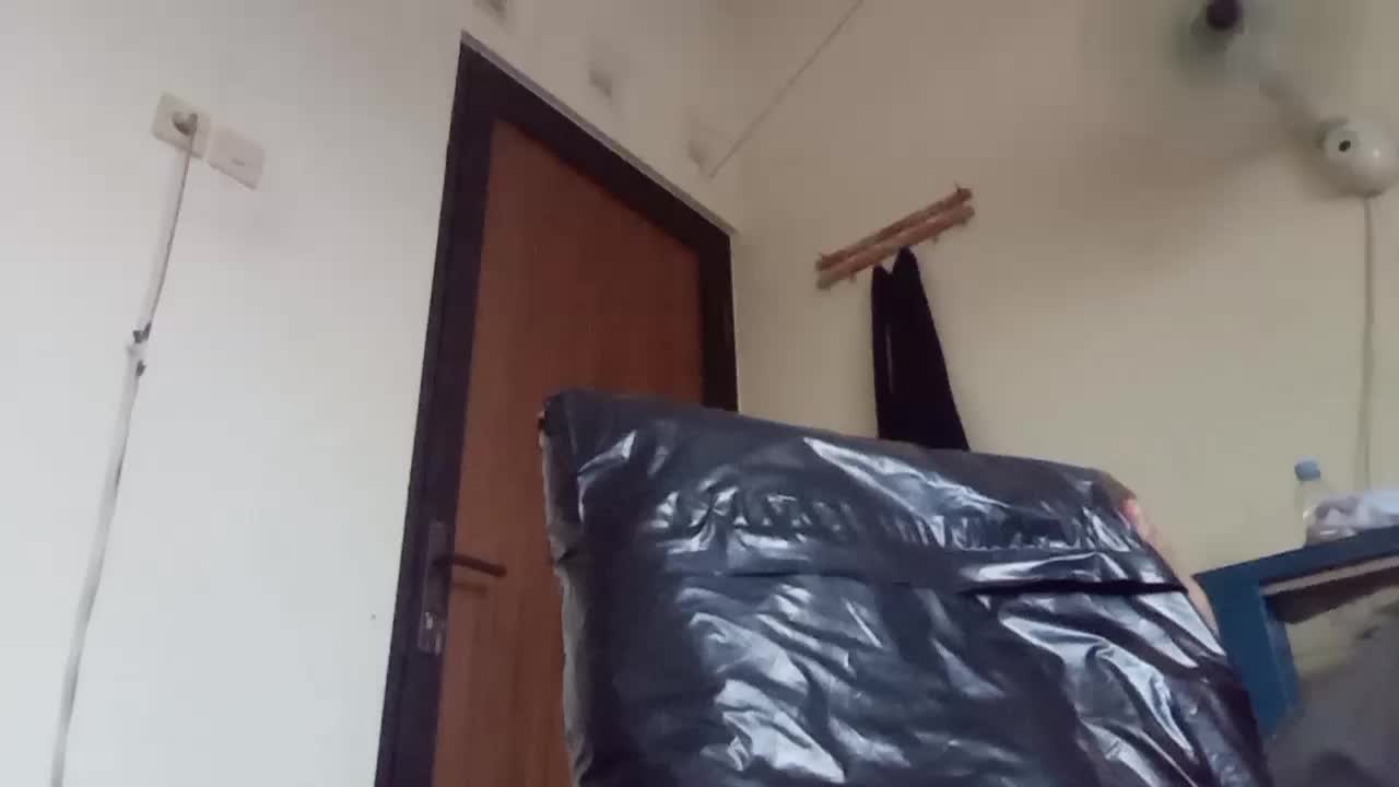 review image 0