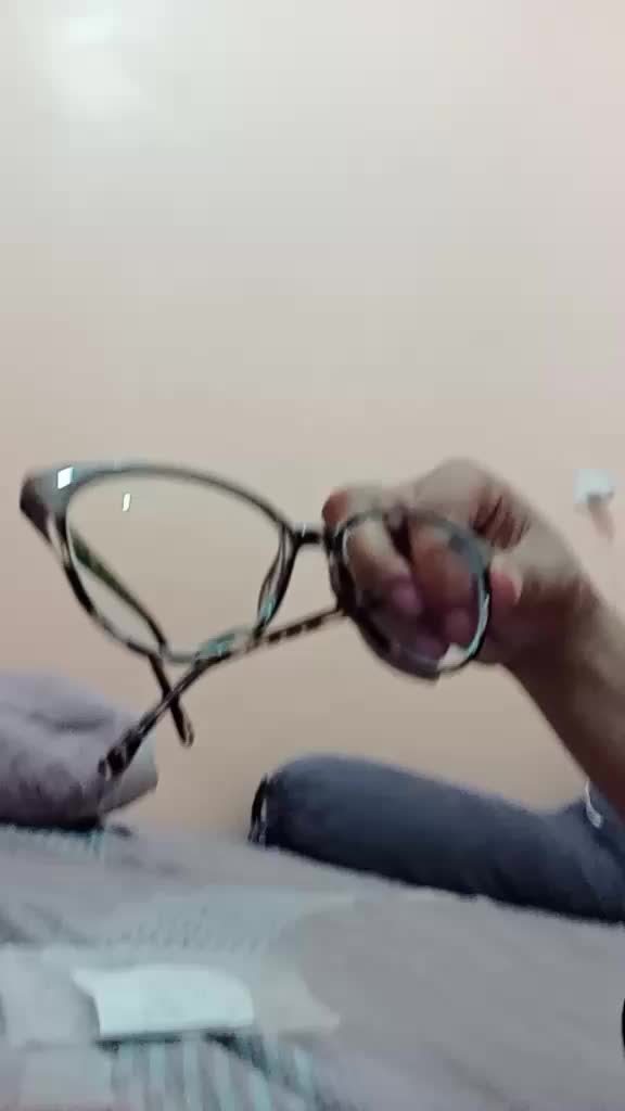 review image 0