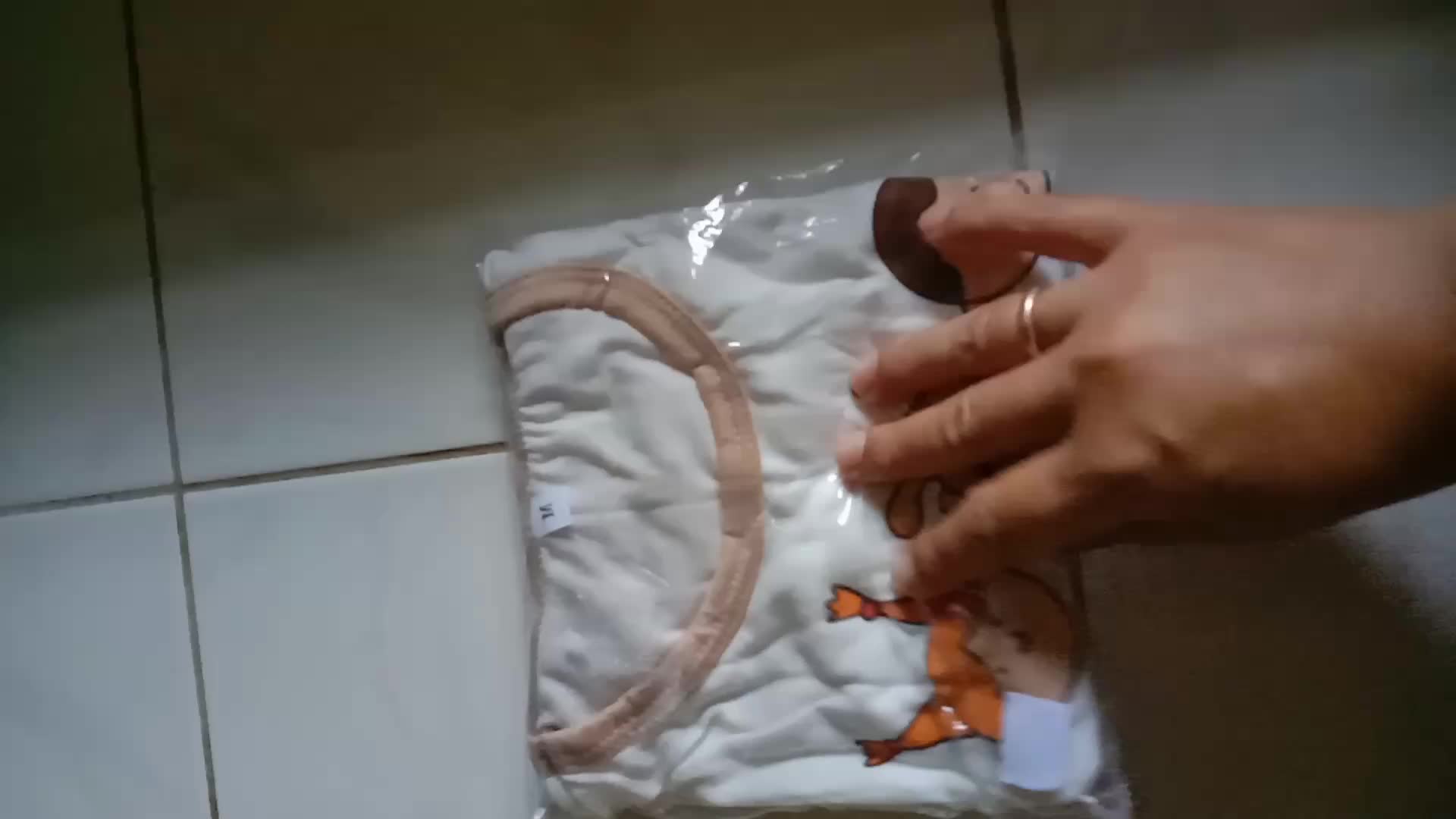 review image 0