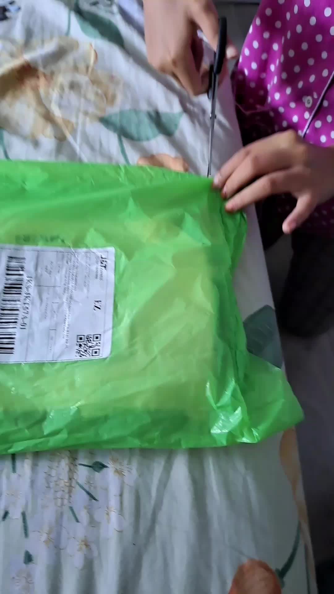 review image 0