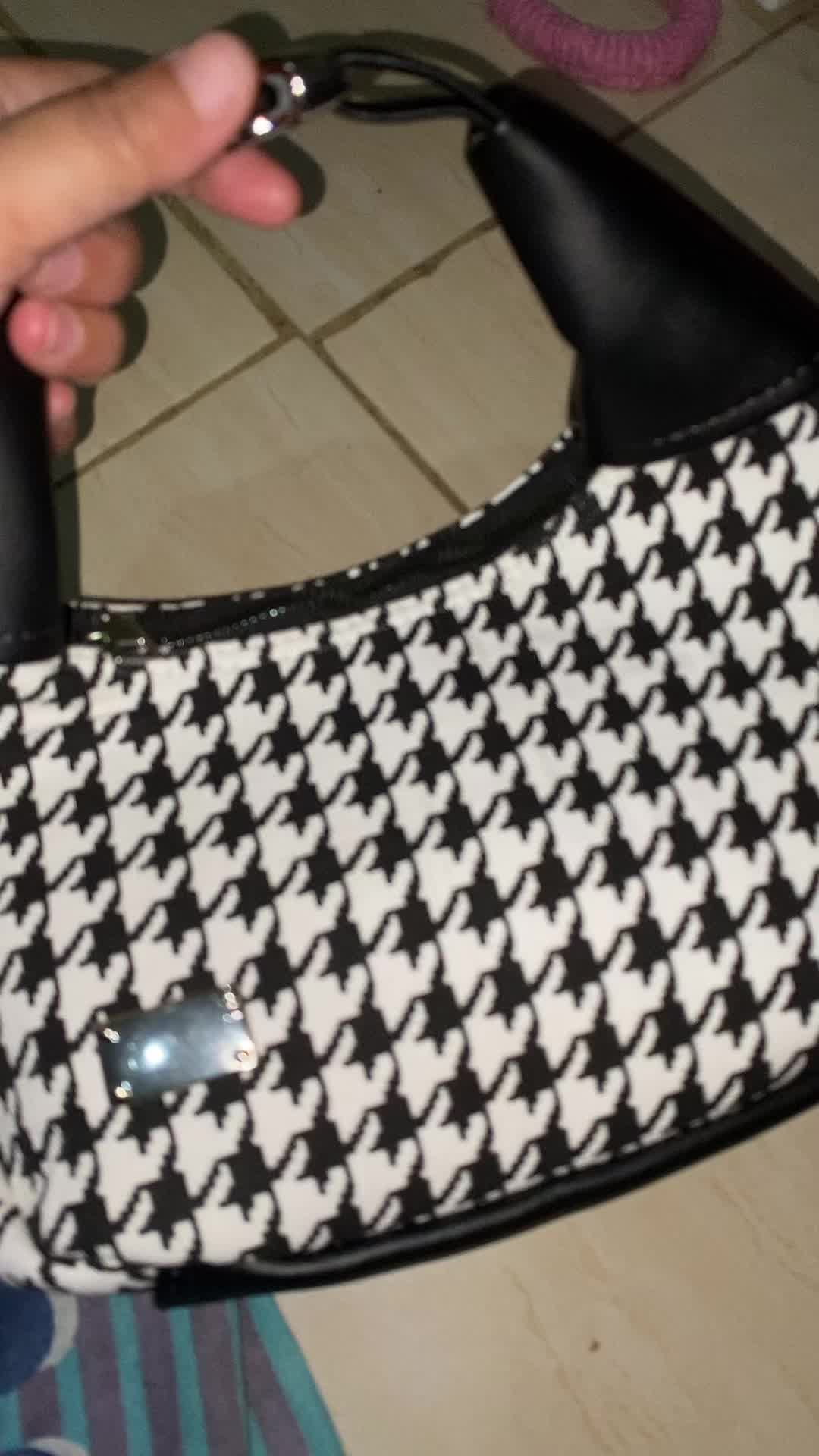 review image 0
