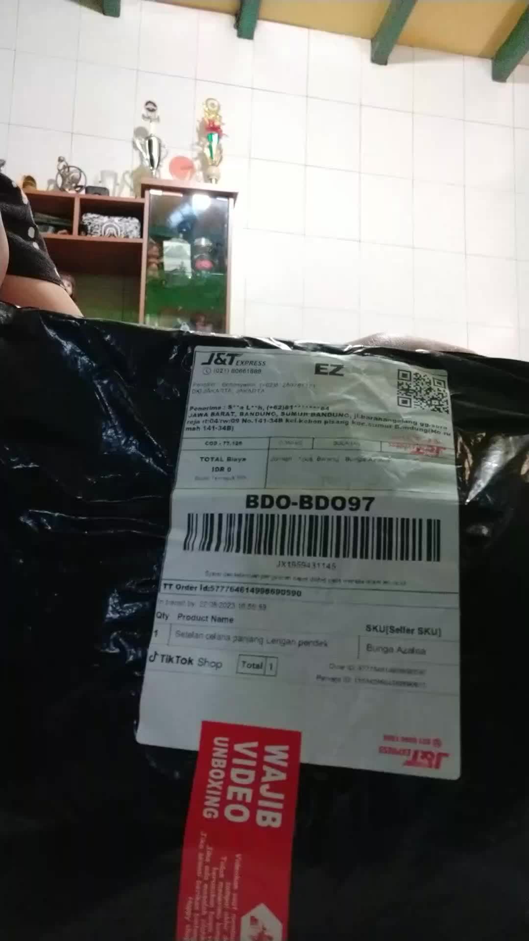 review image 0
