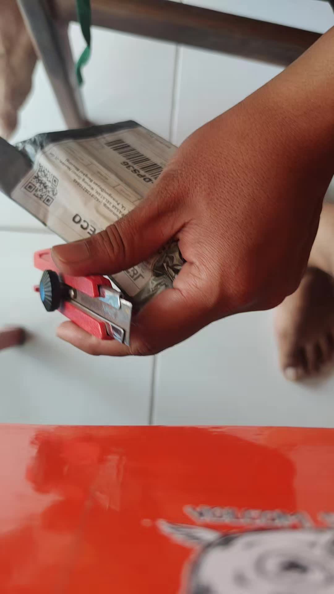 review image 0