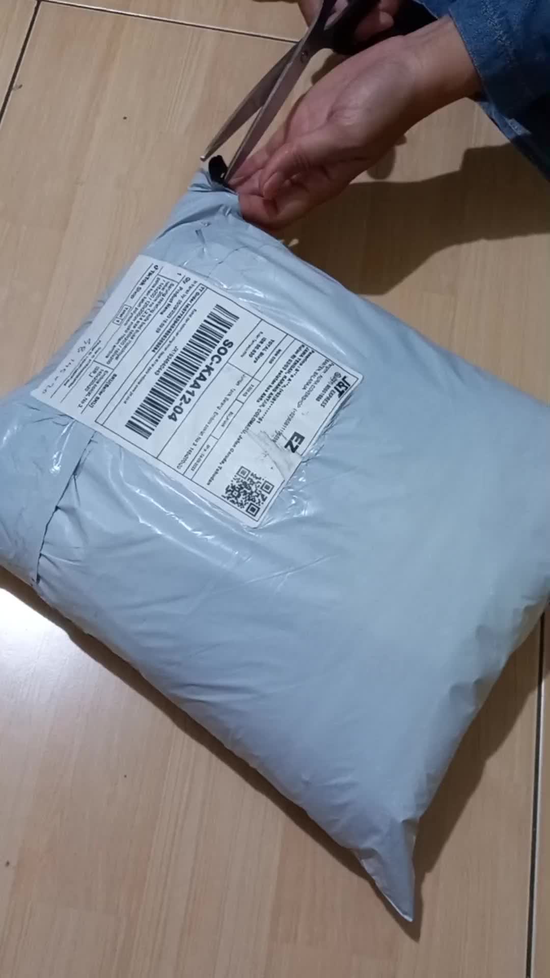 review image 0