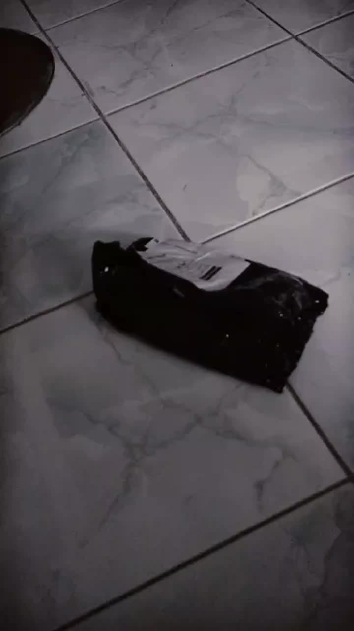 review image 0