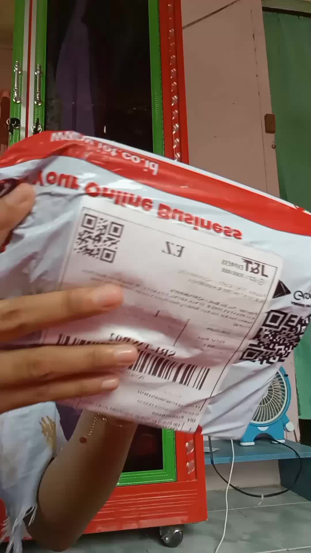 review image 0