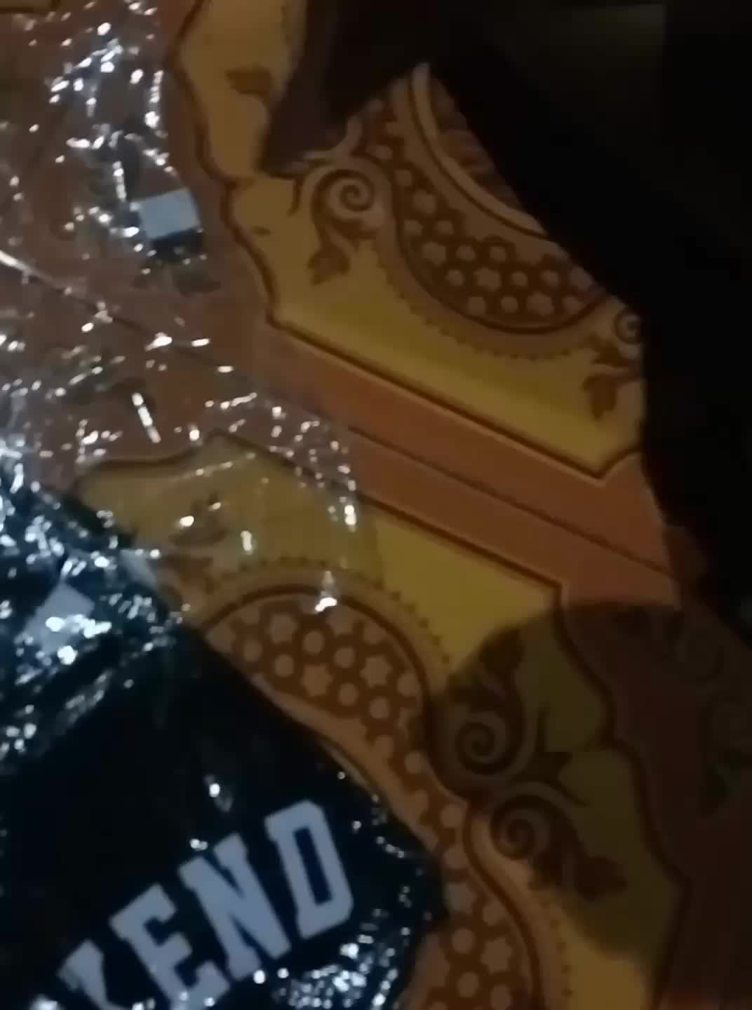 review image 0