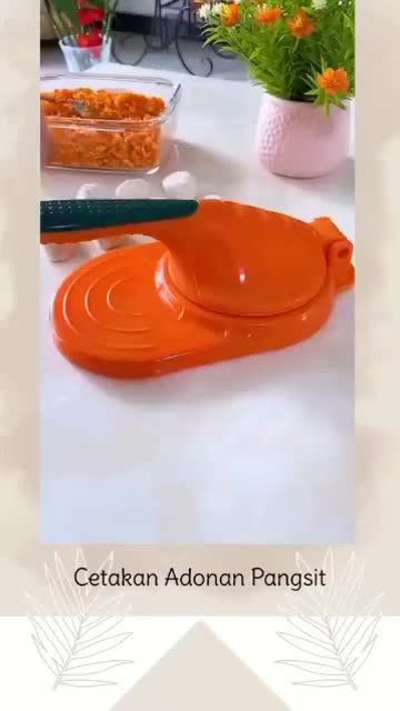 Alat Press Adonan Kulit  Pangsit Cetakan Pastel Dimsum Manual DIY Dumpling Maker Penekan Pai pie Cetak Kue Serbaguna