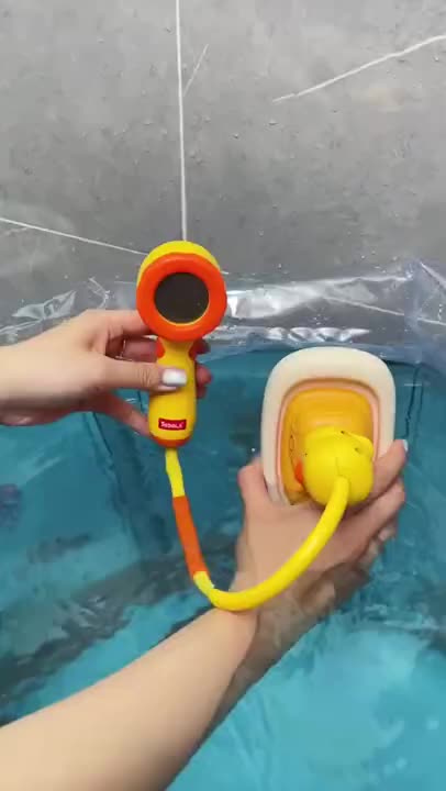 Mainan Mandi Bebek Semprot Air / Duck Sprinkler Shower / Duck Fountain