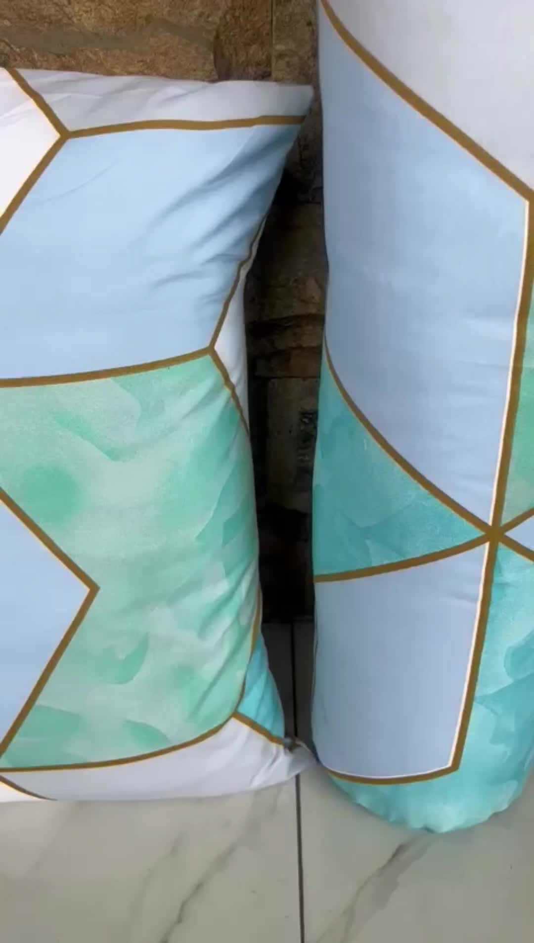 Sarung bantal dan sarung guling motif aesthetic