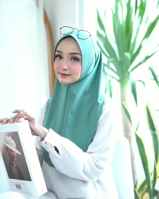 ZAIN - Kerudung Bergo Hijab Oval Simple Jilbab Instan Aurora Soft Ped || ZAIN COLLECTION Muslim Wanita