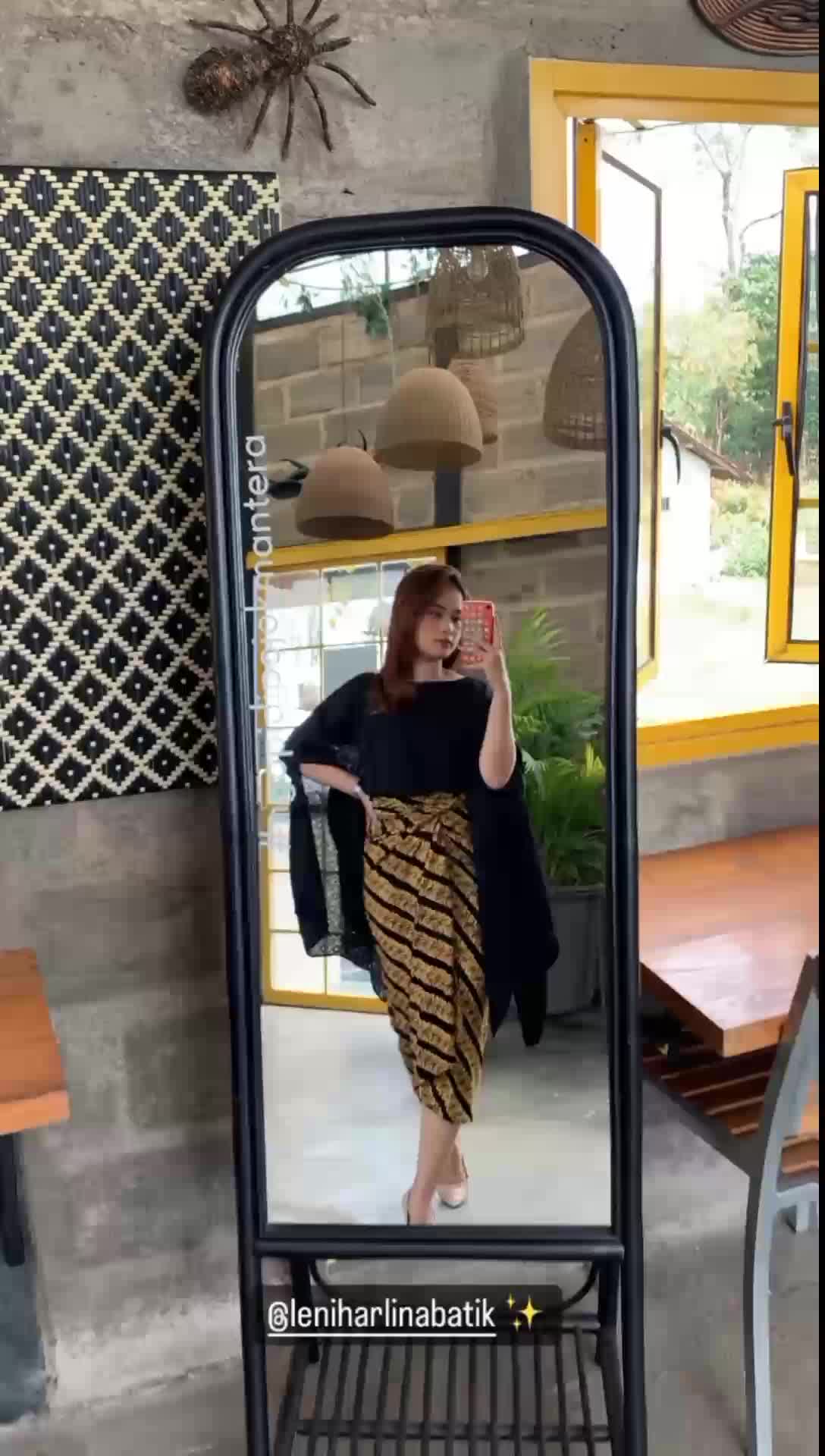 Shabrina Blouse Viscose (Ready Stock)