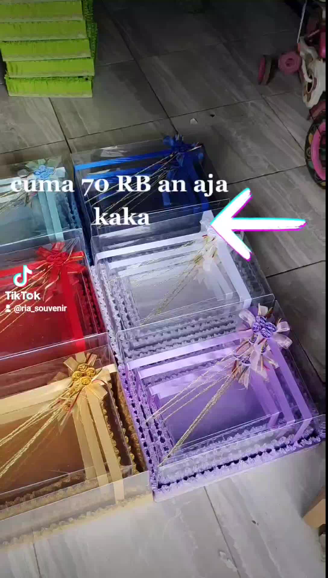 kotak seserahan set lengkap isi 4 hantaran pernikahan mika hias pita satin merah foto Silver