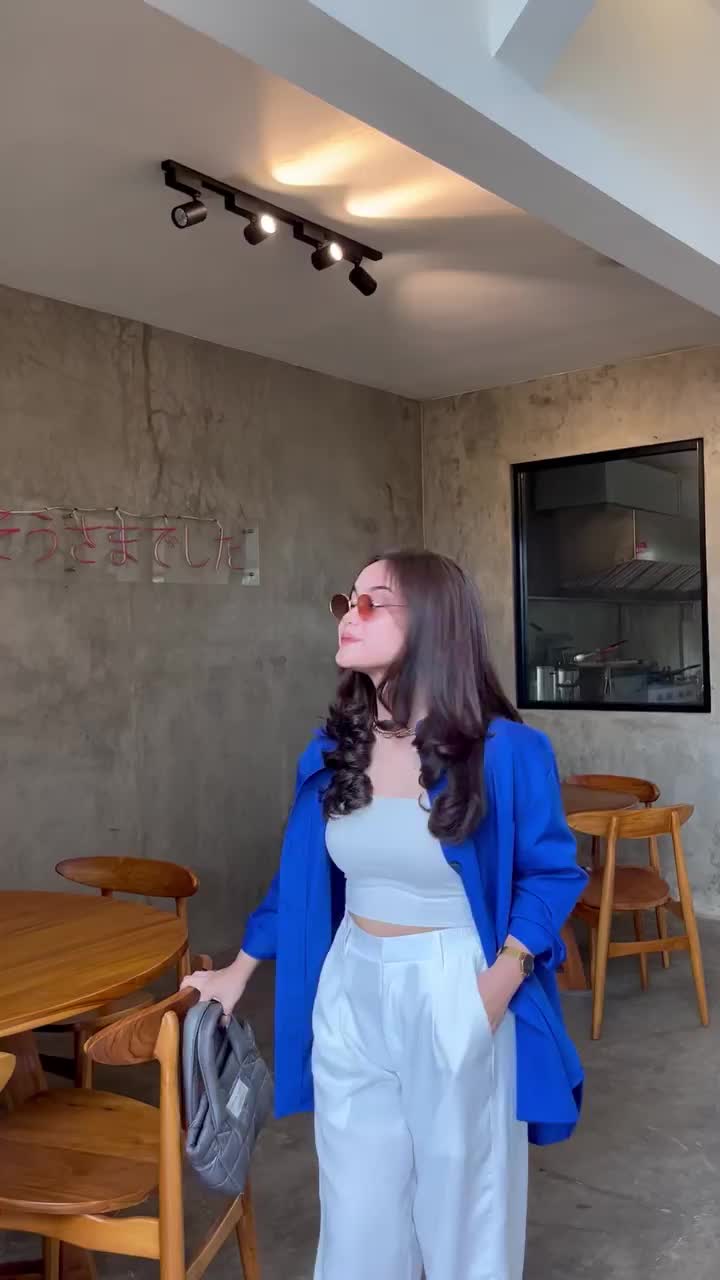 Kemeja Poplin Oversized Lengan Panjang