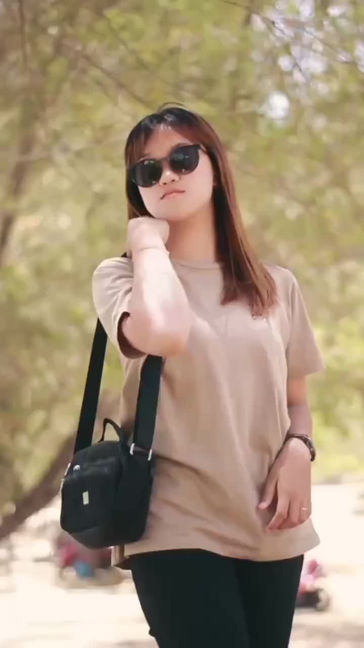 SELEMPANG Diamond Tas Selempang Wanita 3265-90 # - Slingbag Cewek Dengan Ukuran Sedang Muat HP Dompet Model Kekinian Furing Full Embos Cocok untuk Tas Jalan Nongkrong Maupun Hangout Cocok Untuk Wanita Dewasa | COD | TAS VIRAL | TAS KEKINIAN |