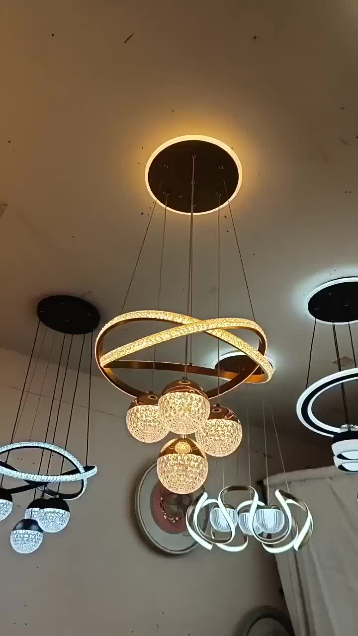 COD Lampu Gantung Kristal Minimalis Mewah 3 warna LED Remote Control Ruang Tamu Dekorasi Hotel Nordik bergaya Eropa Bar Besi