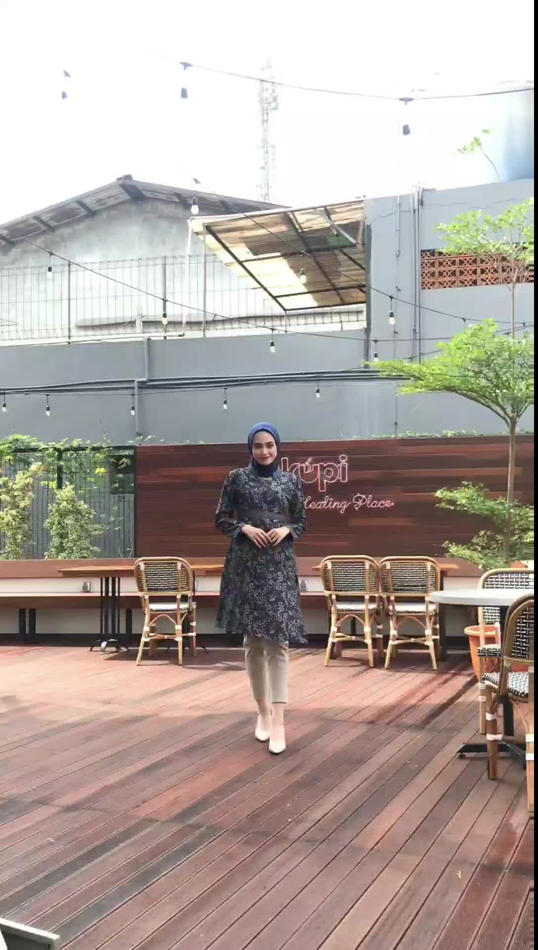 Batik Katun Kerja Wanita  Baju Batik Wanita Batik Modern Wanita Kancing Depan Blouse 2in1 Motif Mawar lengan Panjang