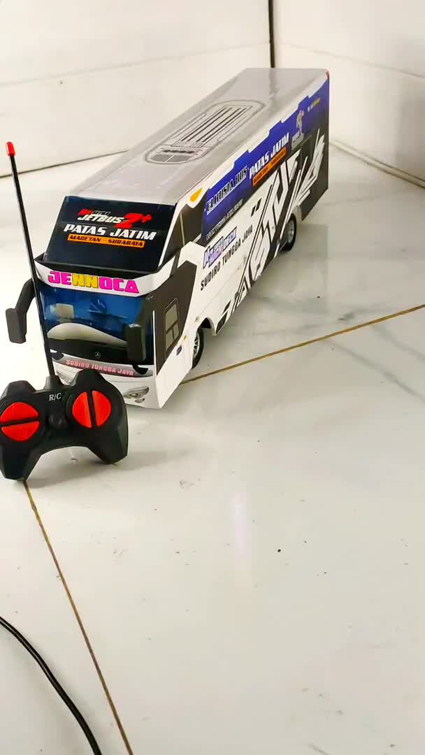 Miniatur Bus STJ JENNOCA Suara Telolet Basurii Full Lampu Remote Control Hadiah Asli Bak Baterai Kontrol Led