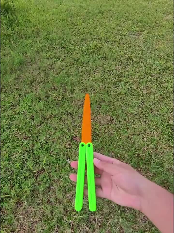 Mainan Anak Laki-laki Pisau Lipat Fidget Toys Carrot 3D Gravity Plastik