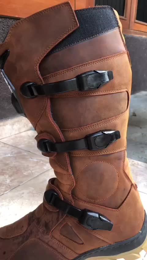 sepatu trail Rmx