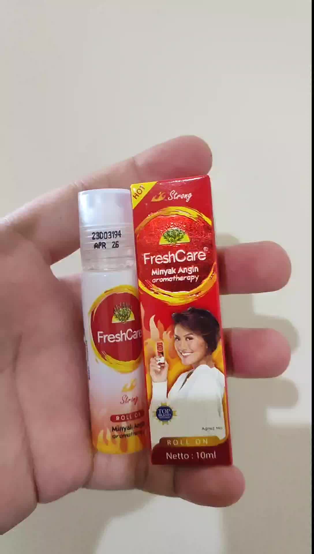 Fresh Care Roll On 10mL Strong Minyak Angin Aromatherapy Hot Red Aroma Terapi Merah Pedas Panas Segar Kuat Rollon Praktis Kecil Murah Mudah Tangan