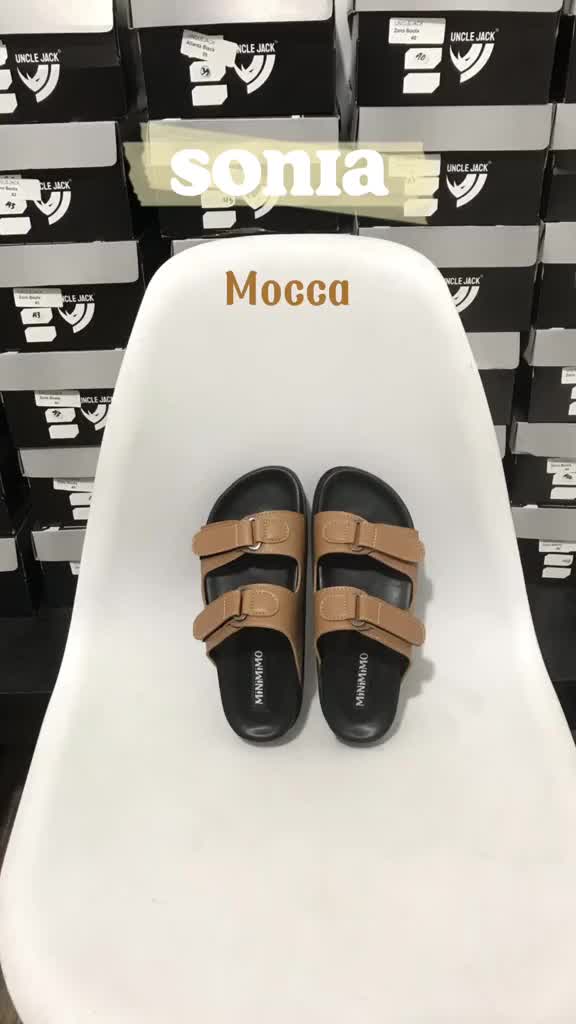 Minimimo Sonia Sepatu Sandal Kulit Sintetis Wanita Sandal Platform Merah Karet Sendal