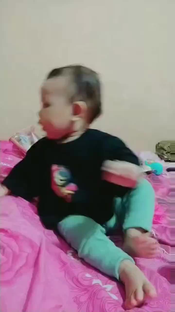 Lotso Baju Tshirt Kaos Crop Top Anak Perempuan Motif Lotso 2-11 tahun Croope Katun Fashion Santai Crew Neck Hitam Putih Combed