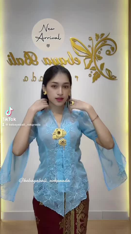 KEBAYA TANGAN PECAH TRADISIONAL KEBAYA BORDIR Atasan