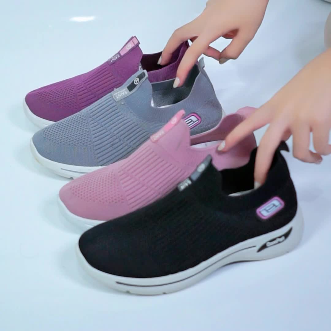 SEPATU SNEAKERS WANITA  LARI PAS DIKAKI TIDAK LICIN SPORT TERBARU S3 FREYA
