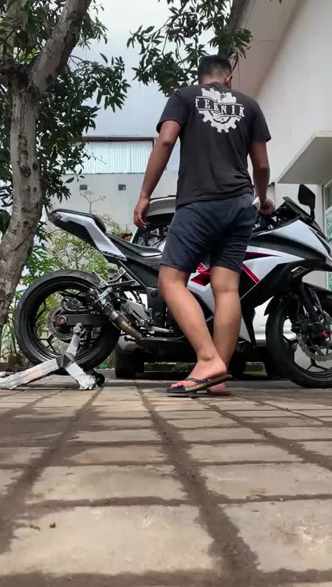 knalpot Ar racing. ninja 250 ,r25, cbr250   all motor