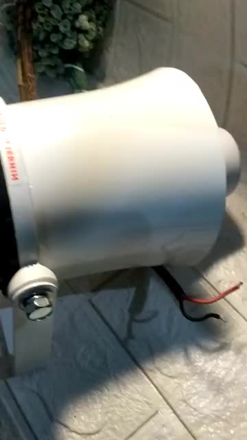 speaker corong Toa 25 waat Dan sdh di potong Bagus keras cocok untuk sirine Dan jualan keliling karena tdk memakan tempat