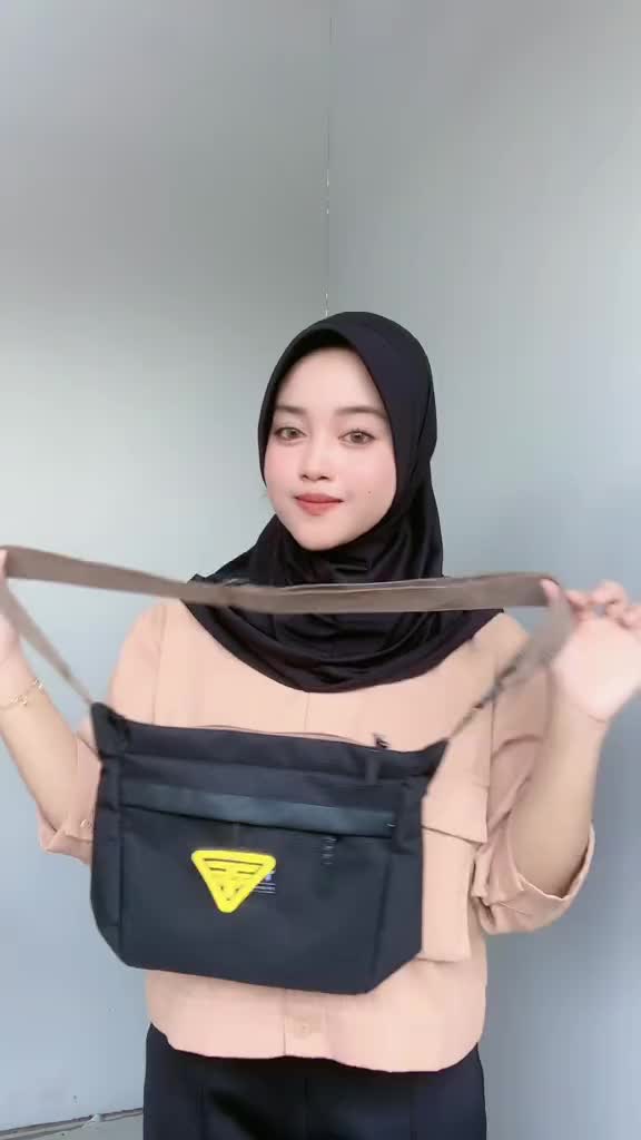 TAPAXCO Tas Selempang Pria Henm Slingbag Casual Local Orginal Hitam