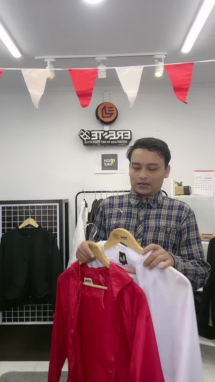 Ereste Jaket Running Parasut Pouch Pria dan Wanita