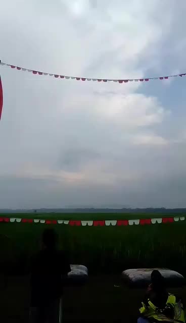 Bendera Lapak Kolong Merpati 9 Meter Persegi 36 Meter Bahan Veles Kahateq Full Obras Keliling Jahitan Rapih Kuat dengan Lubang Tali Tinggi 23 Cm