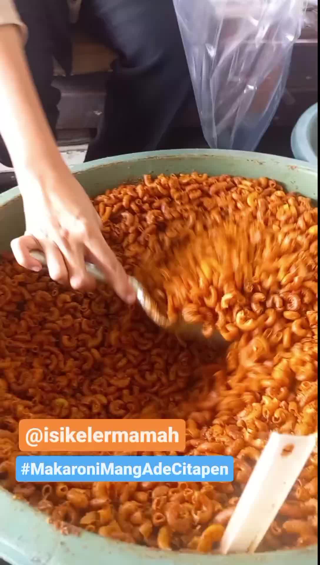 Makaroni Mang Ade Citapen Tasikmalaya Pedas Gurih 1Kg Jajanan Makroni Goreng Food Snacks Cemilan