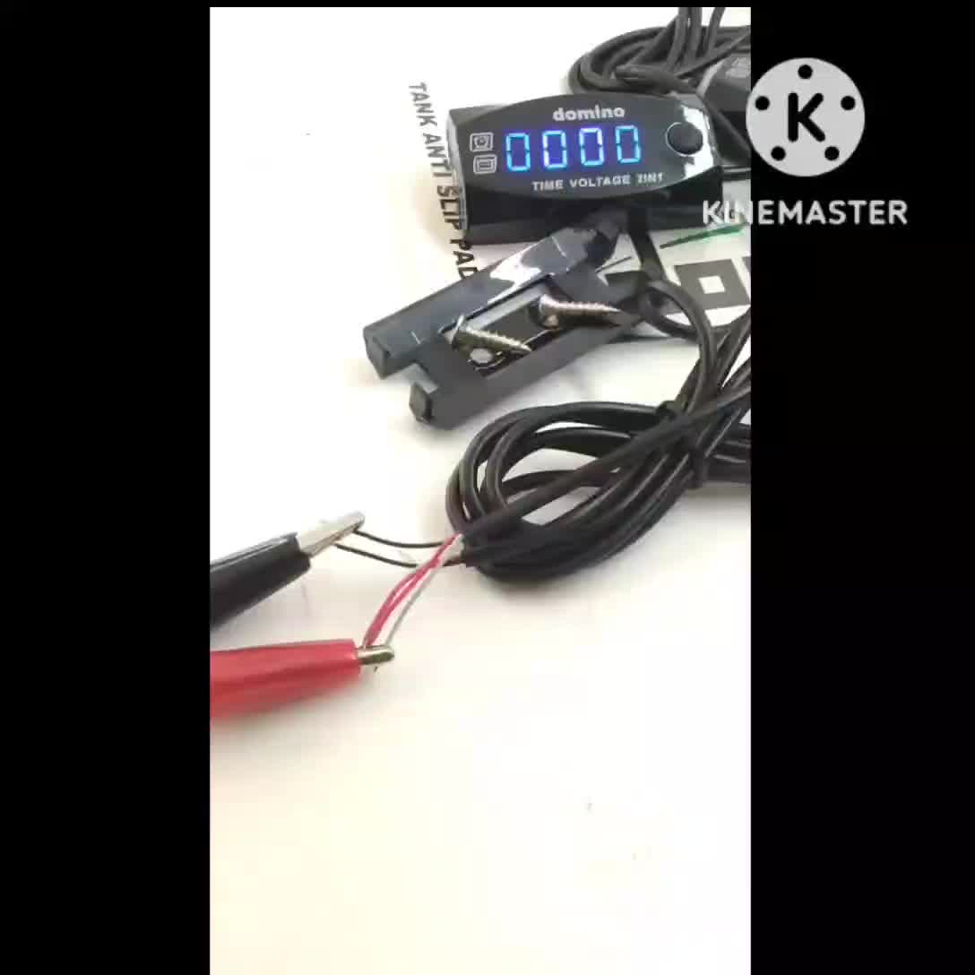 1 set Voltmeter 2 in 1 Domi no Digital Aki bisa untuk semua motor