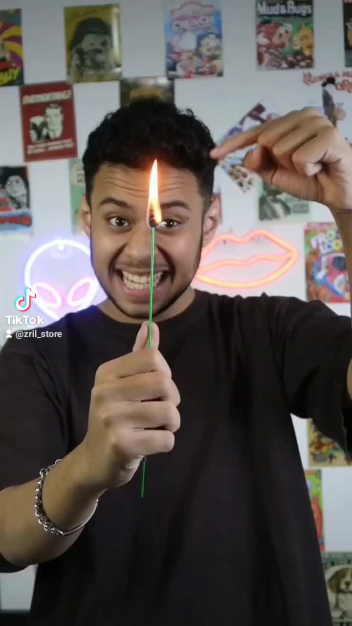 Mainan Alat Sulap Bunga Mawar Api Torch to Rose Flower Magic Trick