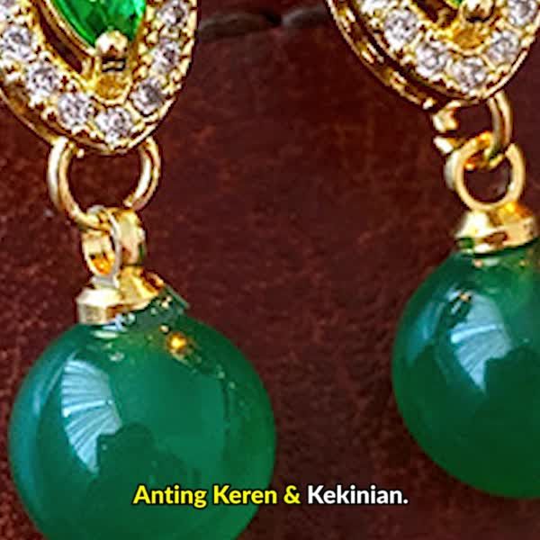 Elesha Earring (Bonus Kotak Perhiasan). Desain Anting Ini Mewah Banget, Bikin Penampilan Jadi Makin Anggun.