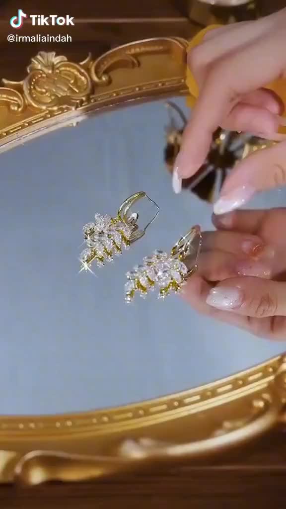 anting rumbai gandum mewah