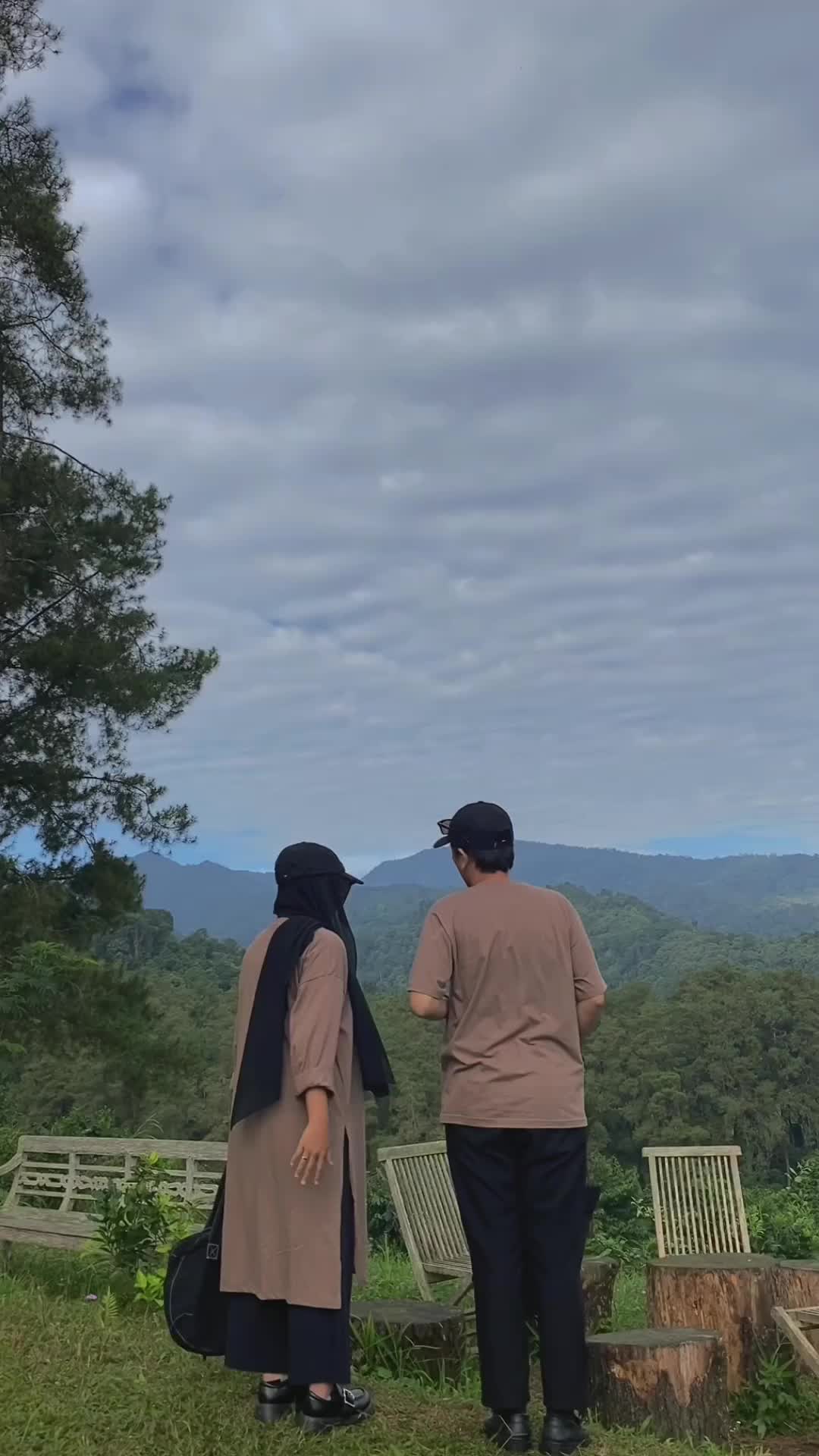 Jema Couple By Hagia | Sudah Couple Tunik Dan Kaos Pria Bahan Cotton Combed Super Adem baju couple pasangan - baju couple - family matching set - kaos couple pasangan Muslim Simple Polos Panjang