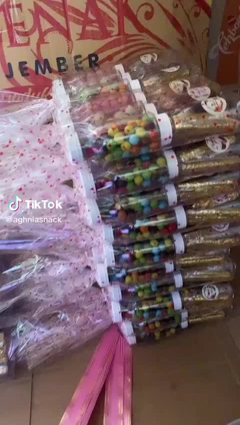 PARCEL COKELAT IMUT 286GRAM bisa pilih varian yang tinggi atau yang lebar ukuran botol 60ml yang mini
