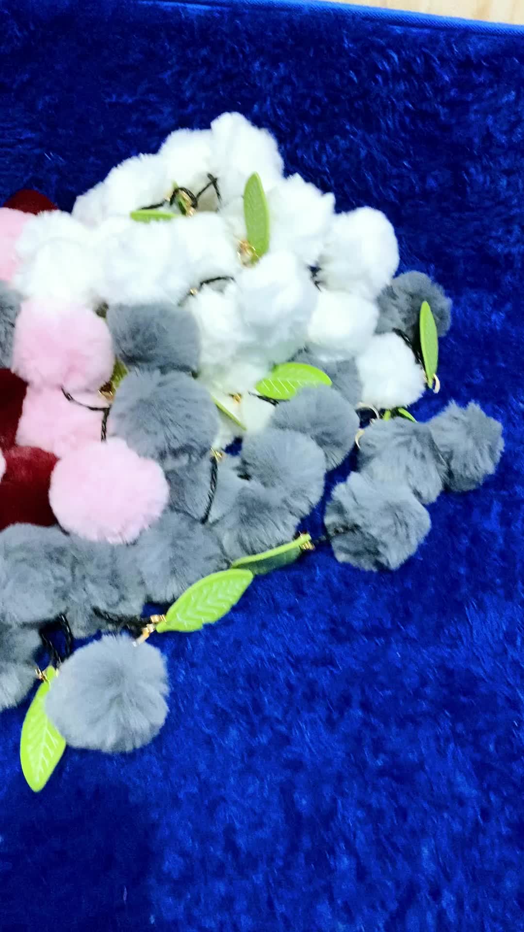 KILAN Pompom Bulu Aksesoris Tas Gantungan Tas Lucu Gantungan Kunci - CC019