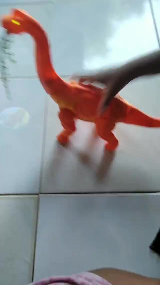 MAINAN DINOSAURUS BERTELUR / MAINAN DINOSAURUS GIGIT DAUN & PROYEKTOR