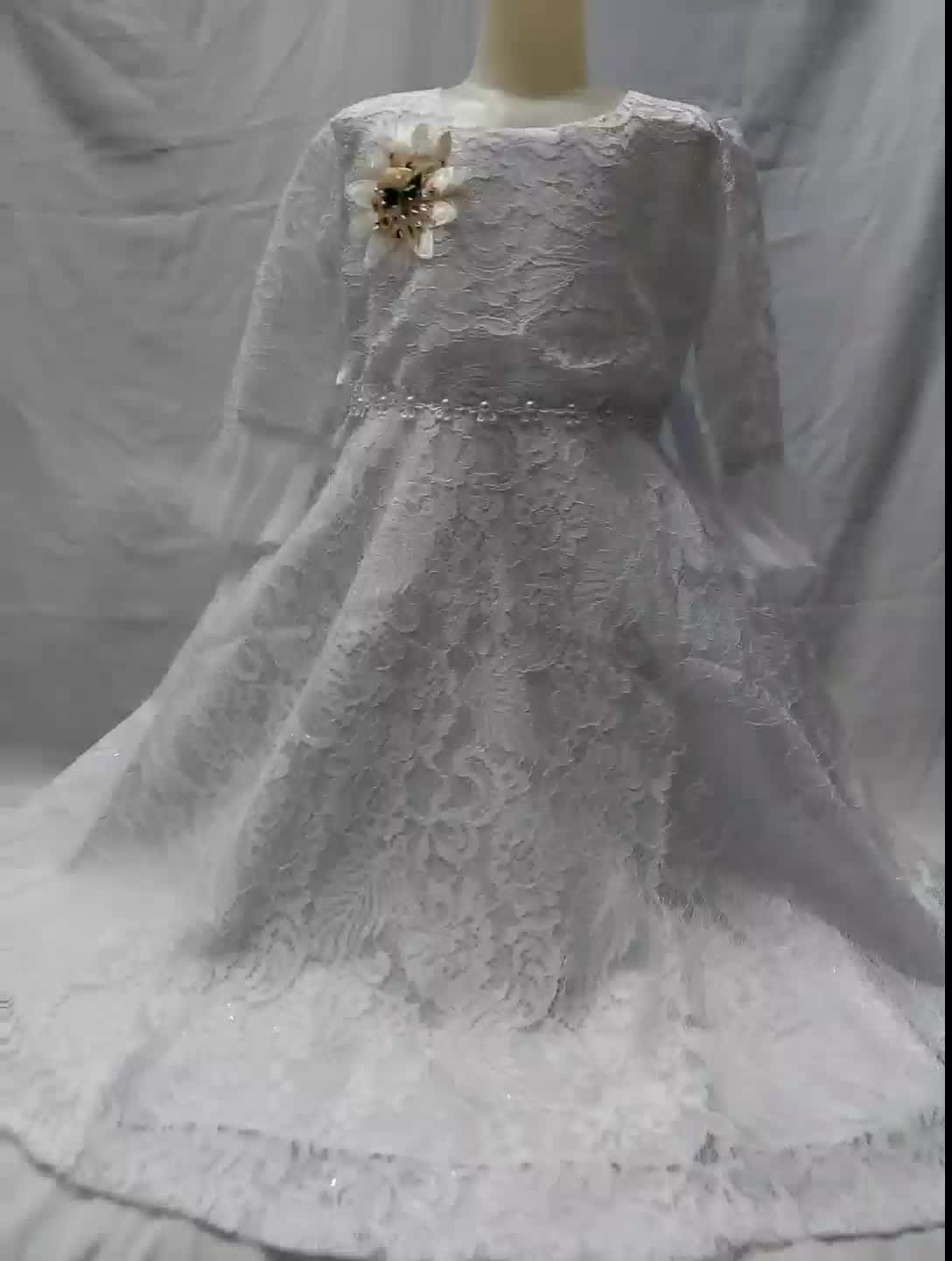 TP GAUN BRUKAT PANJANG WARNA PUTIH Mutiara Pesta Dress