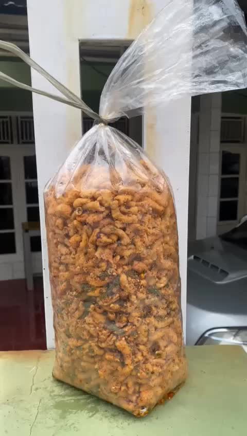 1 ball Usus Krispy Pedas Daun Jeruk