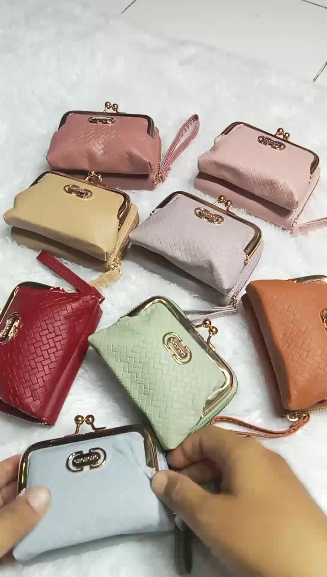 Dompet Kartu dengan Behel Kulit PU untuk Wanita dengan 10 Slot Kartu dan Ruang untuk Uang Kertas dan Koin