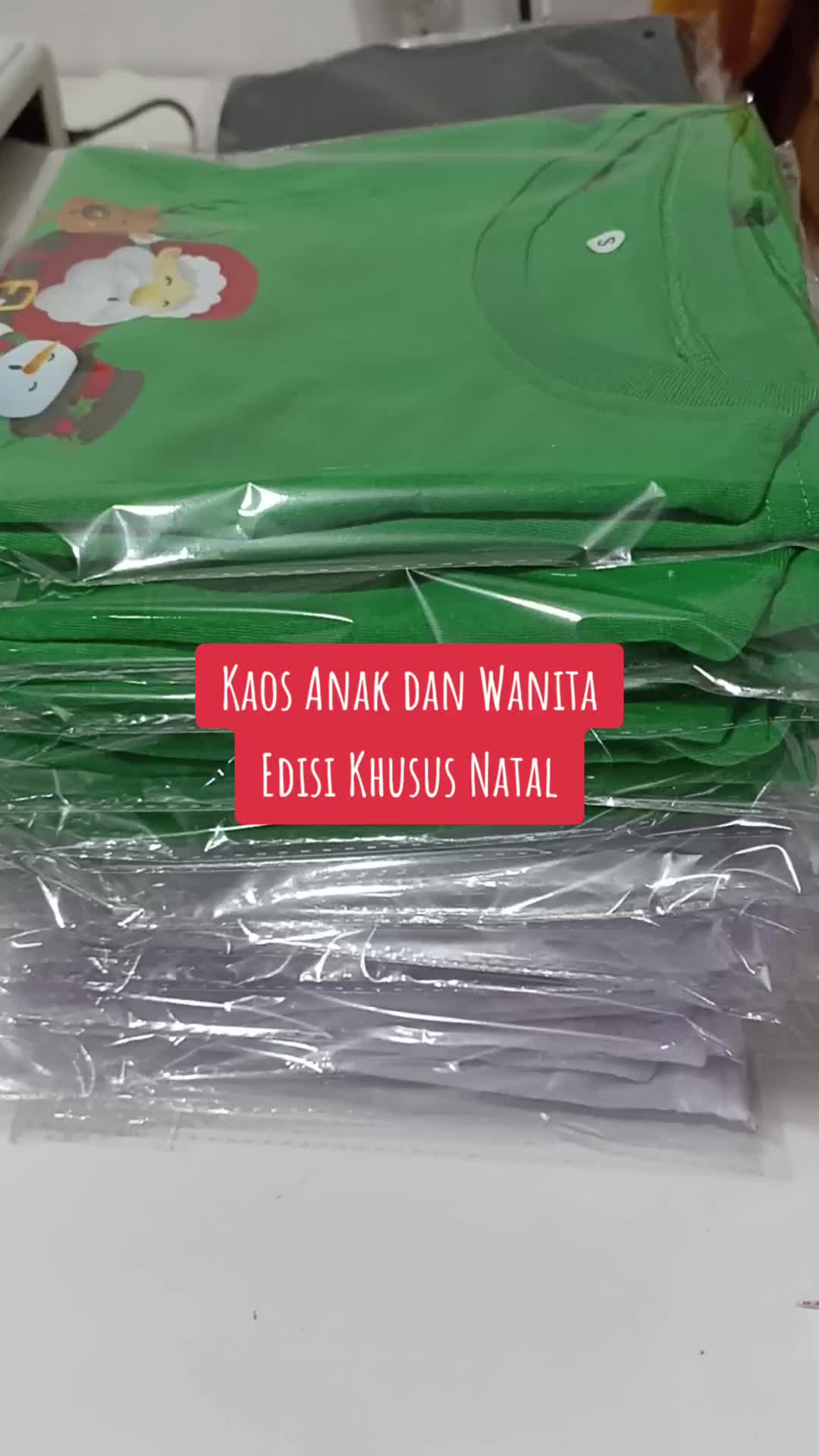 KAOS ANAK EDISI NATAL Motif Kereta Natal Baju Atasan Anak Merry Chistmas Fashion Atasan tshirt Gambar grafis dtf berkualitas