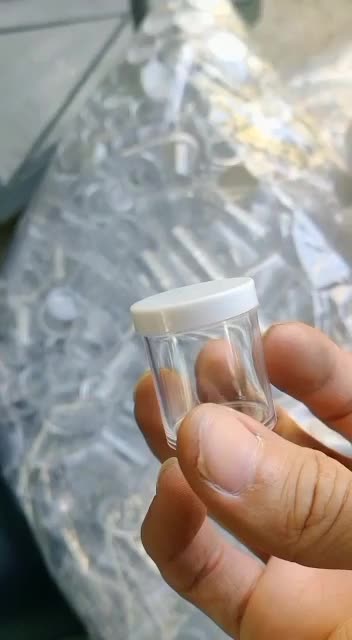 pot urin 20 cc ( isi 100 pcs) / pot obat 20 cc / pot salep 20 cc Hijau